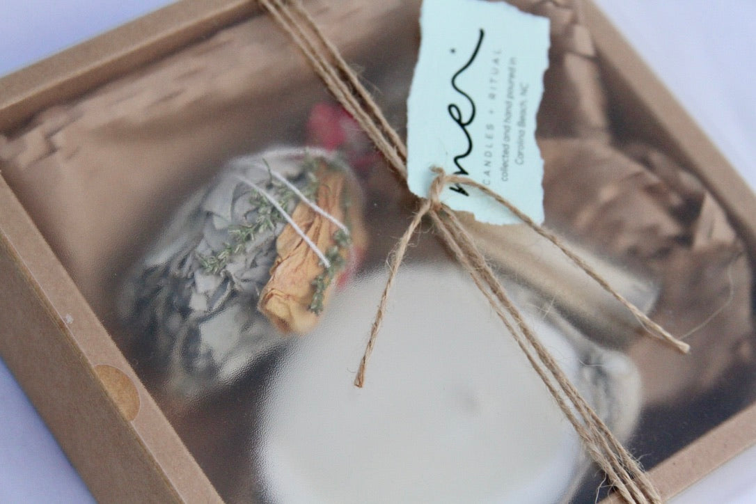 Shell Candle & Sage Gift Box