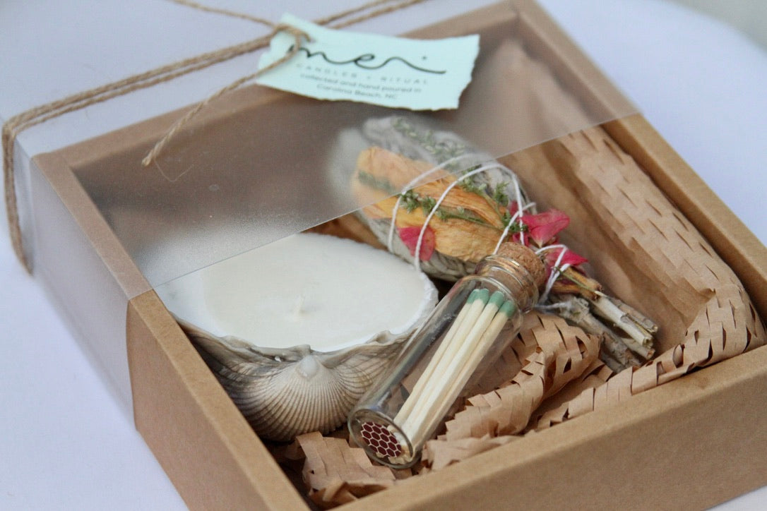 Shell Candle & Sage Gift Box